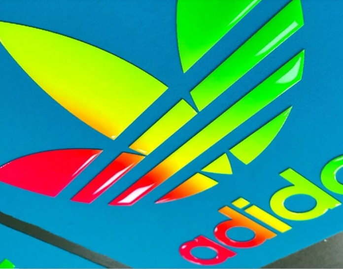 HD Transfer Adidas Multi Color Glossy 1 point gap for the v shape micro thin clarity